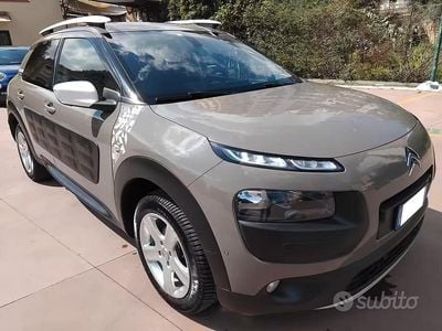 Usata Citroën C4 99 CV (72 kW) 2017 Grigio SUV