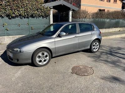 Usata Alfa Romeo 147 120 CV (88 kW) 2010 Utilitaria