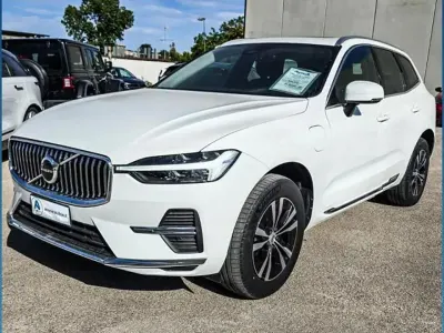Usata Volvo XC60 Inscription 253 CV (186 kW) 2022 Bianco SUV