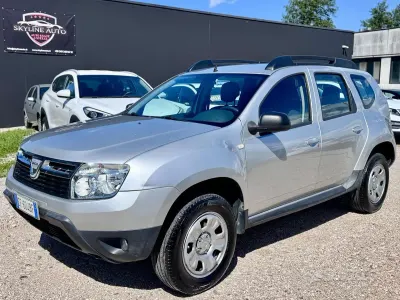 Usata Dacia Duster 105 CV (77 kW) 2011 Grigio SUV