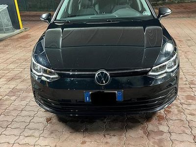 Usata VW Golf VIII Life 116 CV (85 kW) 2020 Nero Berlina