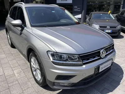Usata VW Tiguan Business 150 CV (110 kW) 2020 Tungsten silver SUV