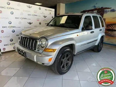 Second-hand Jeep Cherokee Limited 163 CP (119 kW) 2005 Gri SUV