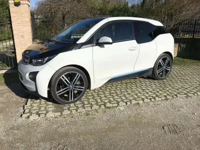 Usata BMW i3 75 kW (102 CV) 2015 Utilitaria