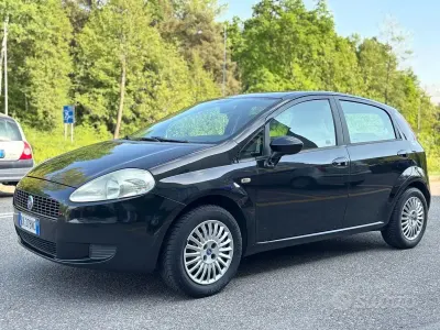 Occasion Fiat Grande Punto Dynamic 65 ch (47 kW) 2007 Noir Citadine