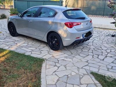 Usata Alfa Romeo Giulietta 120 CV (88 kW) 2020 Grigio Utilitaria