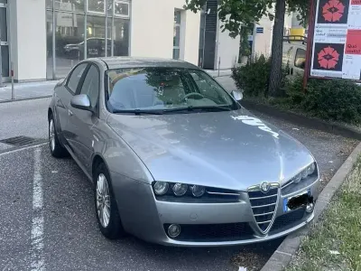 Usata Alfa Romeo 159 Distinctive 150 CV (110 kW) 2006 Grigio Berlina