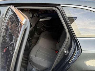 Begagnad Audi A4 Business Plus 150 HK (110 kW) 2019 Kombi