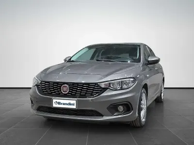 Usata Fiat Tipo Easy 120 CV (88 kW) 2018 Grigio Berlina
