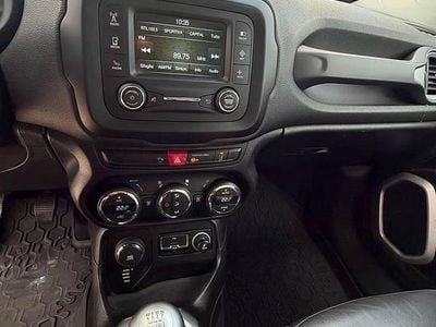 Usata Jeep Renegade Limited 140 CV (102 kW) 2015 Bianco SUV