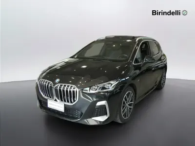 Usata BMW 218 Active Tourer M Sport 150 CV (110 kW) 2023 Black sapphire metallizzato Monovolume