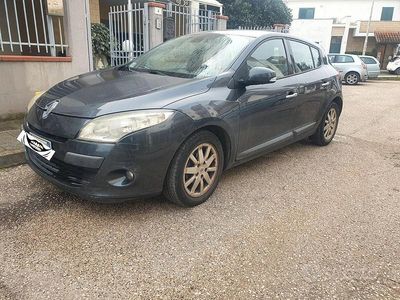 Usata 2009 Renault Mégane III | 1200 € (Buon prezzo)