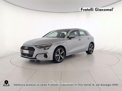 Usata Audi A3 Advanced 204 CV (150 kW) 2021 Argento fioretto metallizzato Berlina