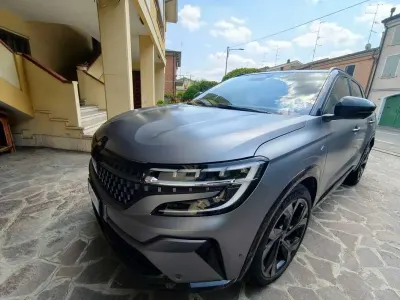 Usata Renault Austral Iconic Esprit Alpine 131 CV (96 kW) 2023 Grigio SUV