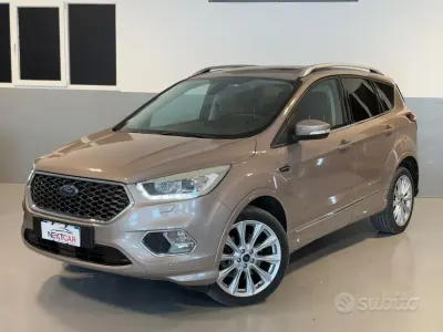 Usata Ford Kuga Vignale 180 CV (132 kW) 2018 Marrone SUV