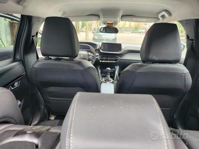 Usata Peugeot 208 102 CV (75 kW) 2022 Grigio Utilitaria