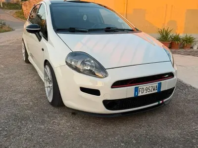 Usata Fiat Punto Sport 95 CV (69 kW) 2013 Utilitaria