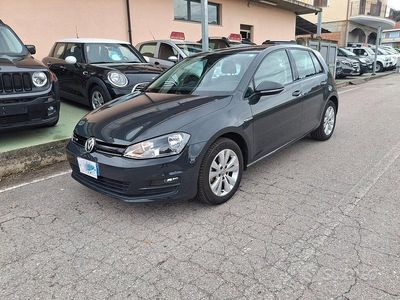 Usata VW Golf VII Comfortline 110 CV (80 kW) 2017 Grigio Berlina
