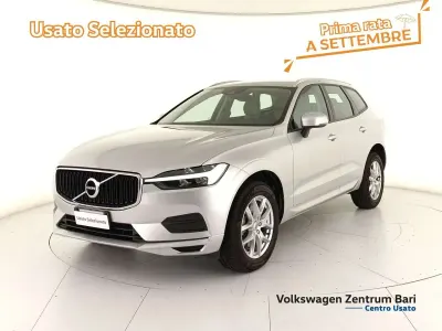 Usata Volvo XC60 Momentum 197 CV (144 kW) 2021 Argento SUV