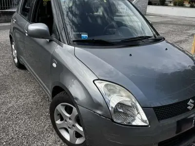 Usata Suzuki Swift GL 69 CV (50 kW) 2007 Grigio Utilitaria