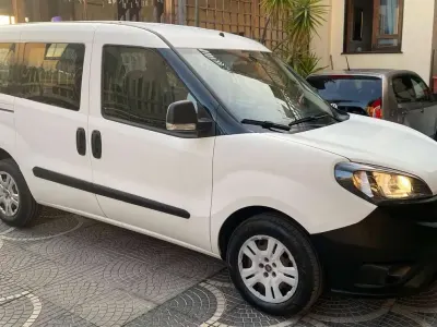 Usata Fiat Doblò 95 CV (69 kW) 2018 Bianco Monovolume