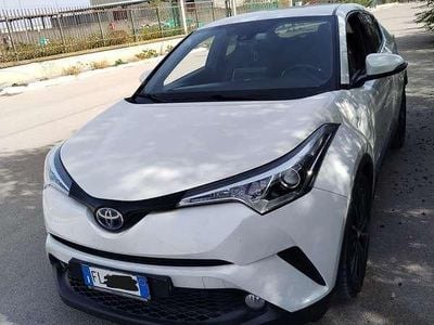 Second-hand Toyota C-HR Style 98 CP (72 kW) 2017 SUV