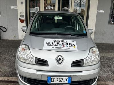Usata Renault Modus Dynamique 74 CV (54 kW) 2010 Grigio Monovolume