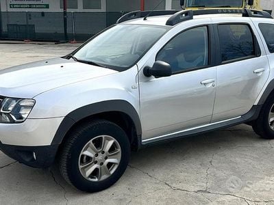 Usata Dacia Duster 110 CV (80 kW) 2017 Grigio SUV