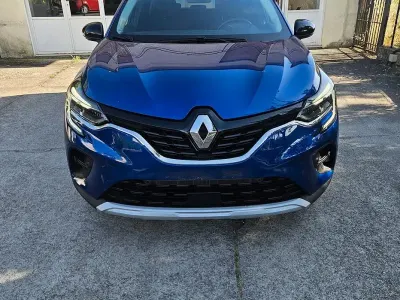 Usata Renault Captur Techno 101 CV (74 kW) 2024 Blu SUV