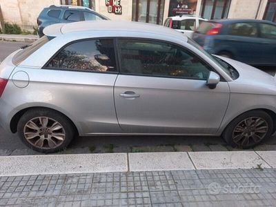 Usata Audi A1 105 CV (77 kW) 2014 Grigio Utilitaria