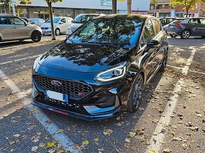 Begagnad Ford Fiesta ST200 200 HK (147 kW) 2022 Svart Halvkombi