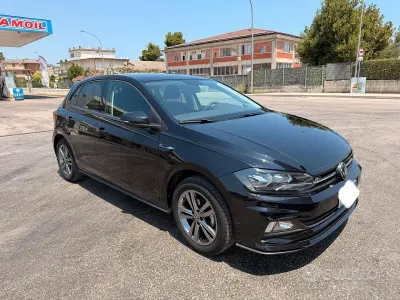 Usata VW Polo R-line 95 CV (69 kW) 2021 Nero Utilitaria