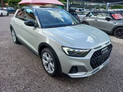 Usata Audi A1 116 CV (85 kW) 2024 Argento SUV