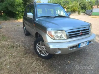 Usata Mitsubishi Pajero 114 CV (83 kW) 2002 Grigio SUV