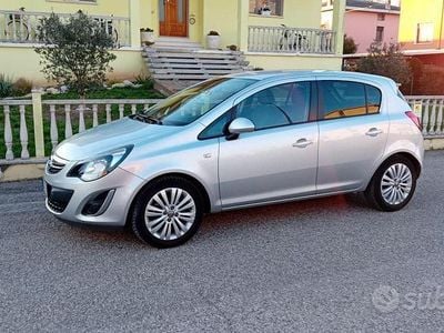 Usata Opel Corsa 86 CV (63 kW) 2014 Argento Utilitaria