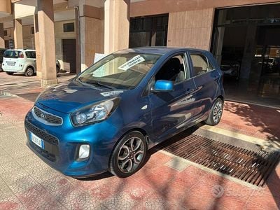 Usata Kia Picanto 66 CV (48 kW) 2016 Blu Utilitaria