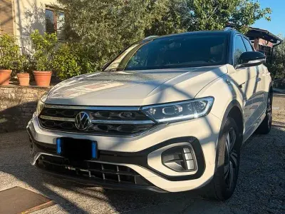 Usata VW T-Roc R-line 110 CV (80 kW) 2022 Beige SUV