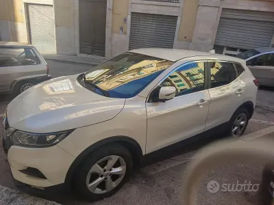 Usata Nissan Qashqai 131 CV (96 kW) 2017 Bianco SUV