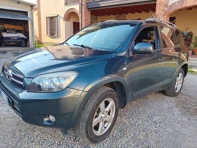 usata Toyota RAV4 RAV 42.2 AUTOCARRO 4posti Una Proprietà 177 cv