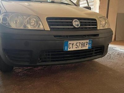 usata Fiat Punto 3 serie con impianto a gas