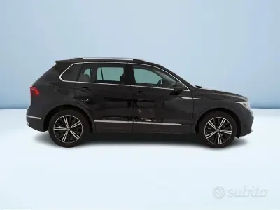 Usata VW Tiguan Elegance 150 CV (110 kW) 2021 Nero SUV