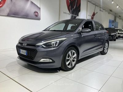 Usata Hyundai i20 Comfort 84 CV (61 kW) 2017 Grigio Berlina