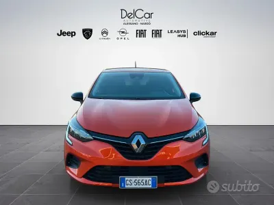 Usata Renault Clio V Equilibre 66 CV (48 kW) 2023 Arancione Berlina