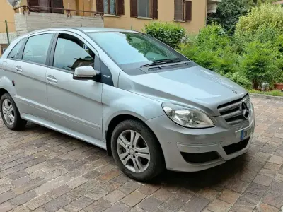 Usata Mercedes B180 116 CV (85 kW) 2009 Monovolume
