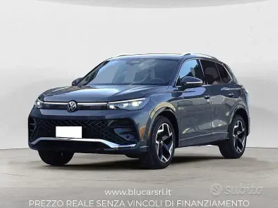 Usata VW Tiguan R-line 150 CV (110 kW) 2024 Grigio SUV
