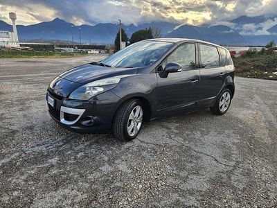 Usata Renault Scénic III Dynamique 110 CV (80 kW) 2010 Monovolume