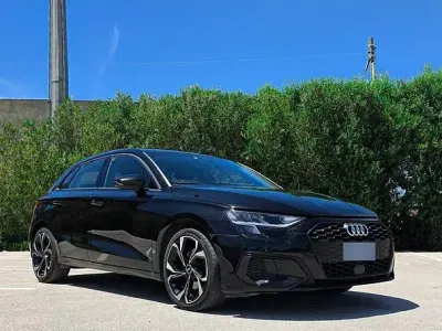 Usata Audi A3 Comfort 116 CV (85 kW) 2021 Nero Berlina