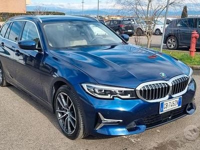 Usata BMW 320 Luxury Line 2021 Blu Station wagon