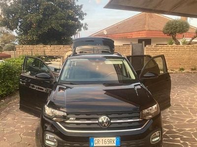 Usata VW T-Cross R-line 110 CV (80 kW) 2023 Nero SUV