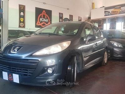 Grigio Usata 2010 Peugeot 207 Berlina | 3700 € (Buon prezzo)